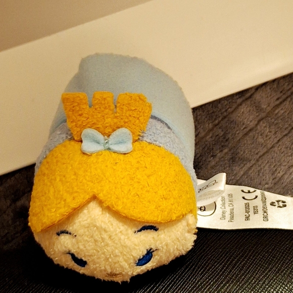 Disney Tsum Tsum Peter Pan Wendy mini plush 3.5 " - Picture 10 of 13